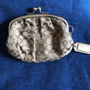 Coach Bags - Brown/Tan Coach Coin Purse Coach Bags - Brown/Tan Coach Coin Purse